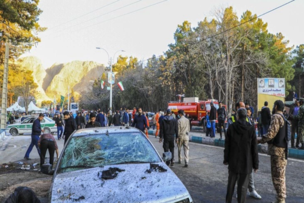 طهران تحدد هوية منفذي الهجومین الانتحاريین في كرمان